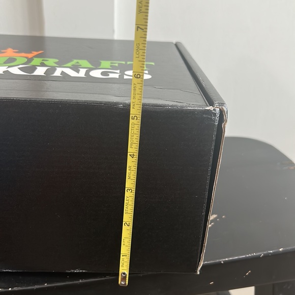 Draft Kings Box - Picture 8 of 8